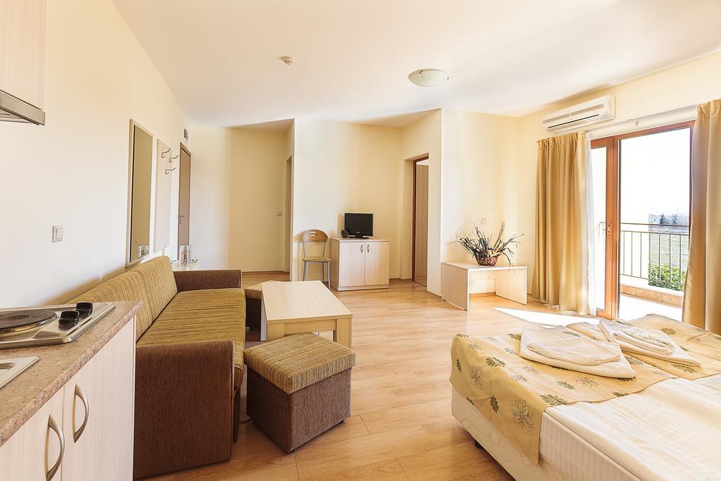 Serena Residence Aparthotel Sozopol Bilik gambar